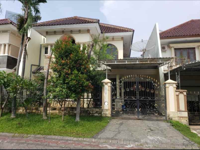 dijual rumah jalan villa bukit mas