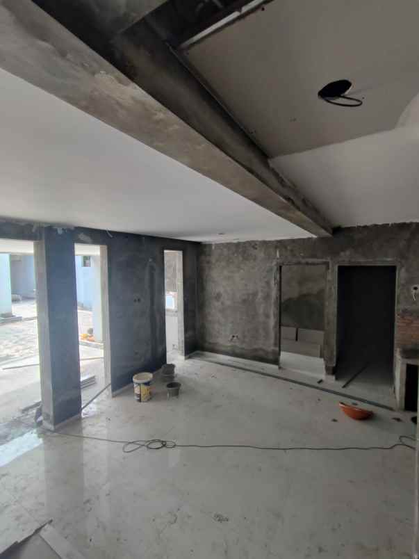 dijual rumah jatingaleh