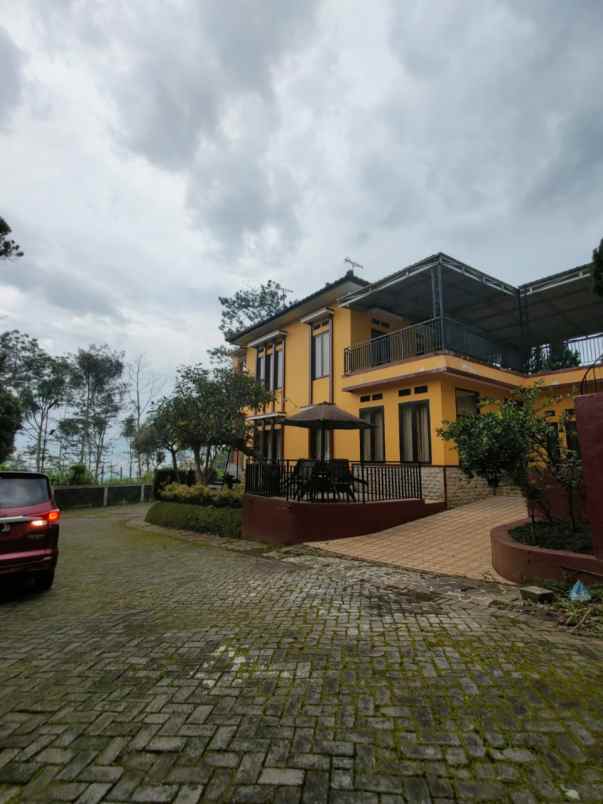 dijual rumah jl abdul gani atas