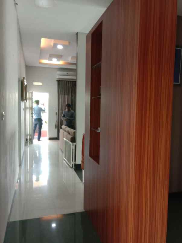 dijual rumah jl air dingin