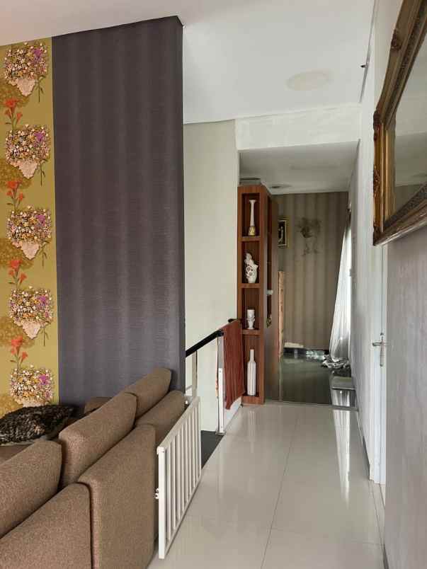 dijual rumah jl air dingin