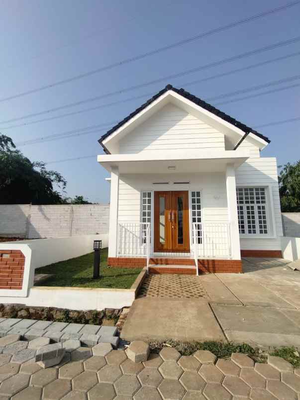 dijual rumah jl alternatif bukit indah