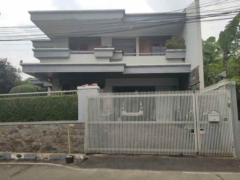 dijual rumah jl babakan jeruk pasteur