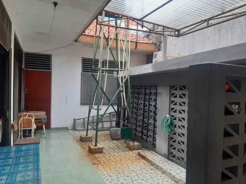 dijual rumah jl bacang