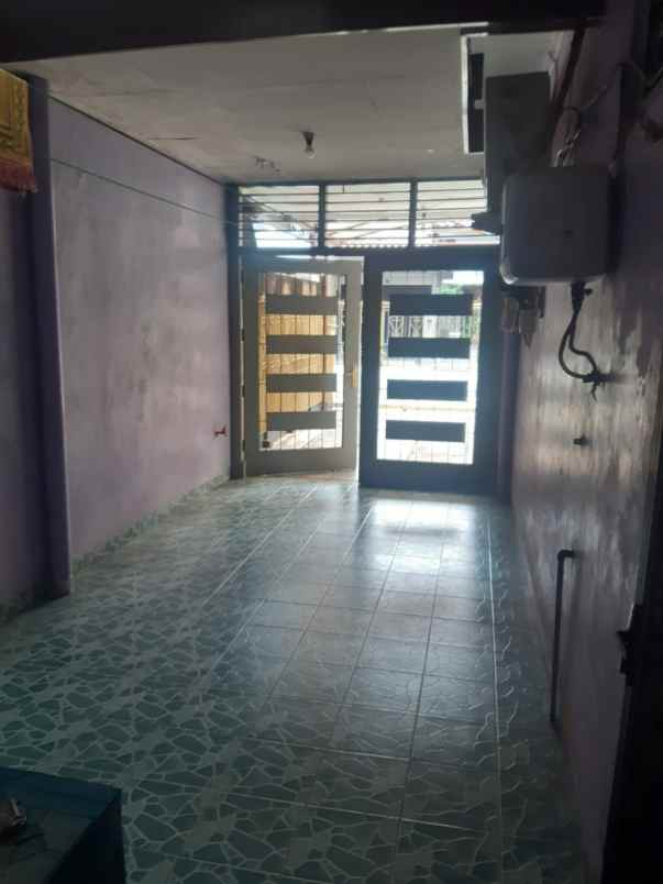 dijual rumah jl bacang