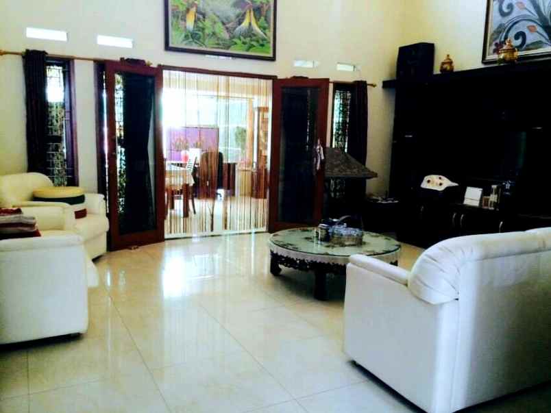 dijual rumah jl batununggal indah