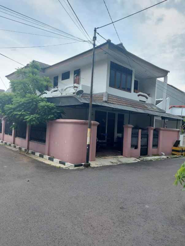 dijual rumah jl buaran duren sawit