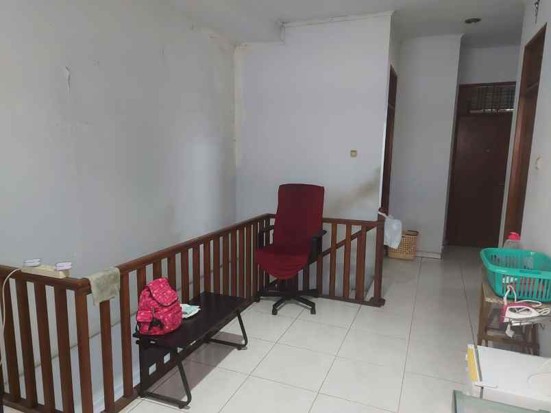 dijual rumah jl buaran duren sawit