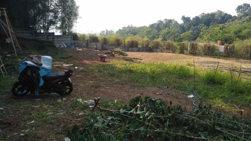 dijual rumah jl h suradi