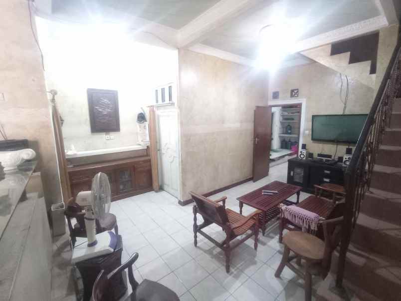 dijual rumah jl haji rean