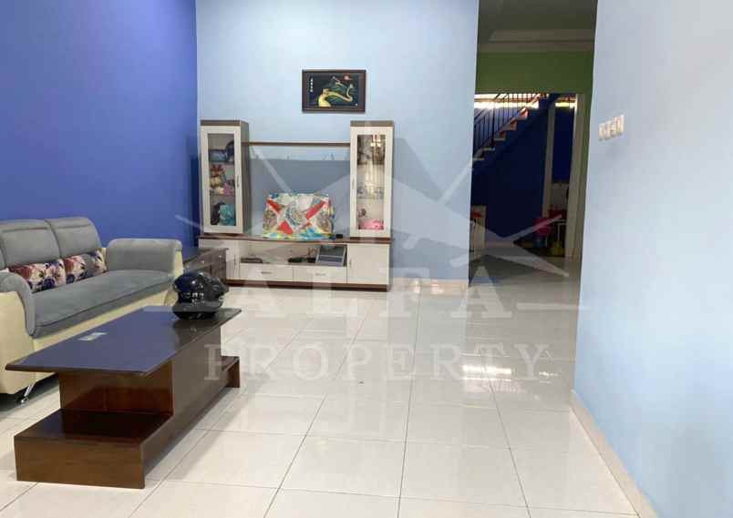 dijual rumah jl karya baru komp pondok