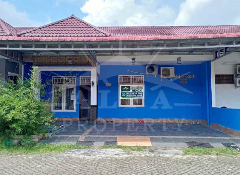 dijual rumah jl karya baru komp pondok