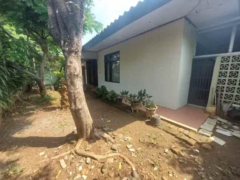 dijual rumah jl kelapa kuning billymoon