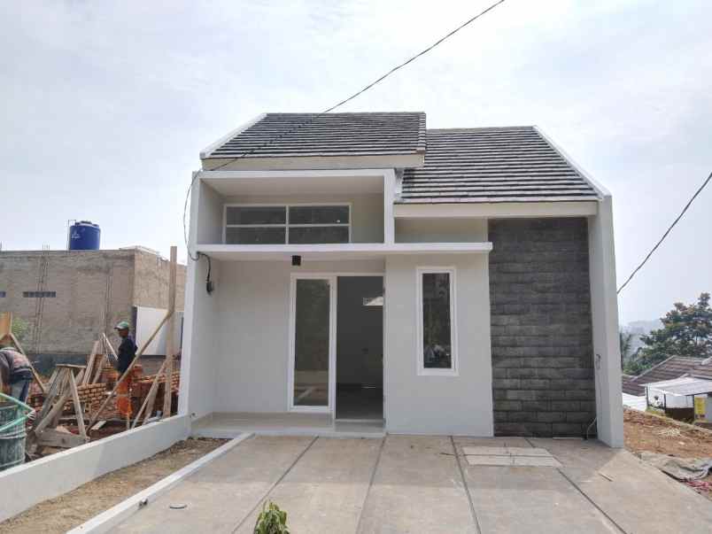 dijual rumah jl kepuh bandung barat