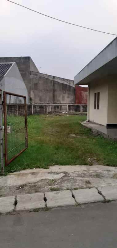 dijual rumah jl kirai no 6 cirendeu kel