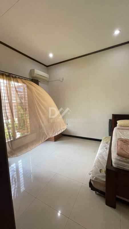 dijual rumah jl kucica pondok aren bintaro