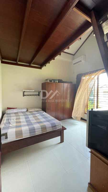 dijual rumah jl kucica pondok aren bintaro
