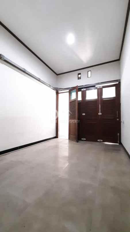 dijual rumah jl kucica pondok aren bintaro