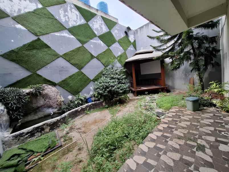 dijual rumah jl moh kahfi 1 no kav 73