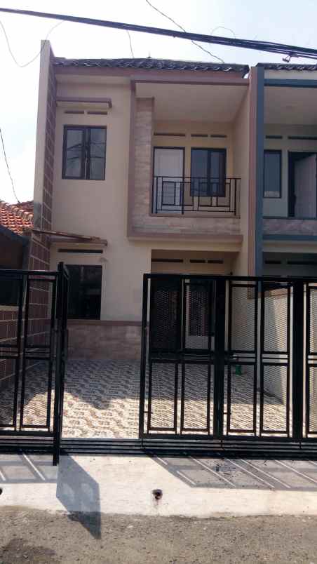 dijual rumah jl nayaga turangga reog