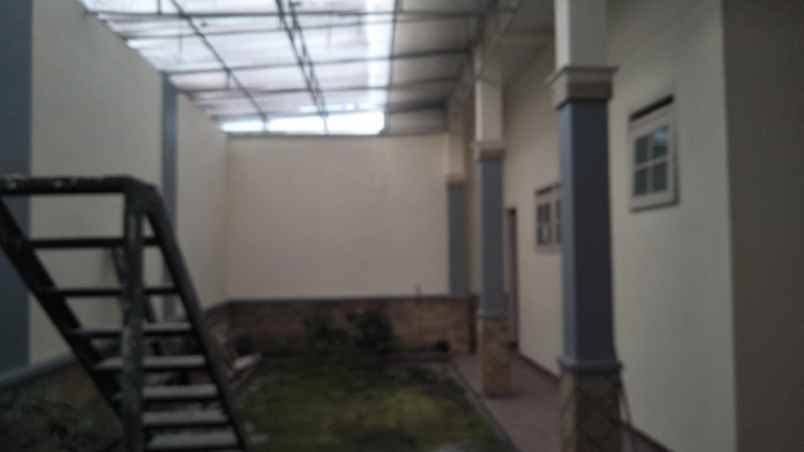 dijual rumah jl pulosari