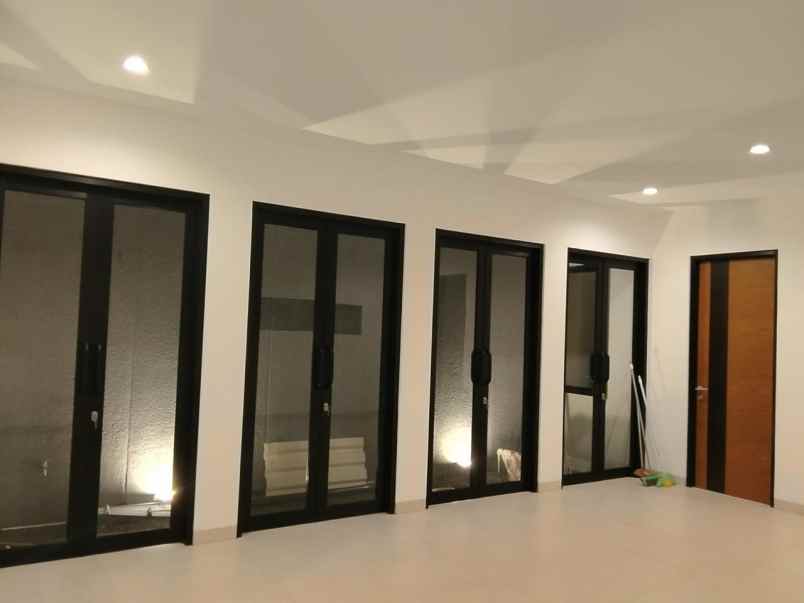 dijual rumah jl raden intan 2 duren