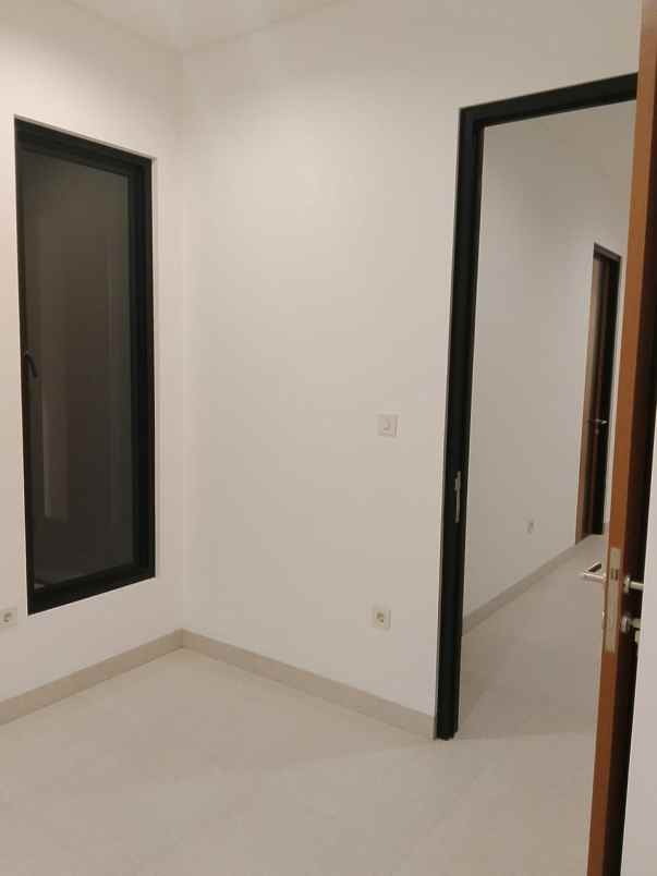 dijual rumah jl raden intan 2 duren