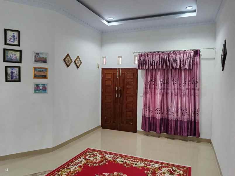 dijual rumah jl rawa bening