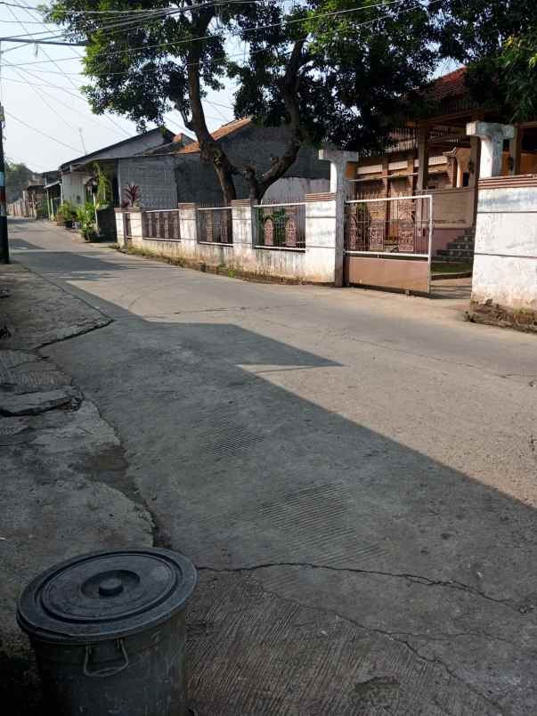 dijual rumah jl rawa semut 1 kampung