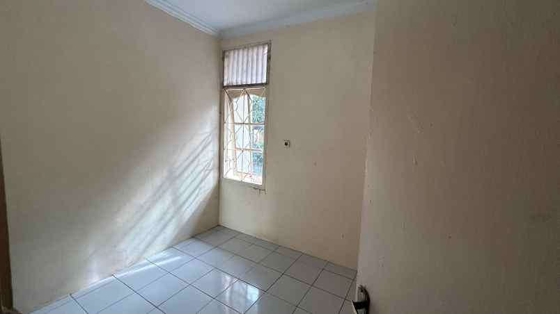 dijual rumah jl raya ciater
