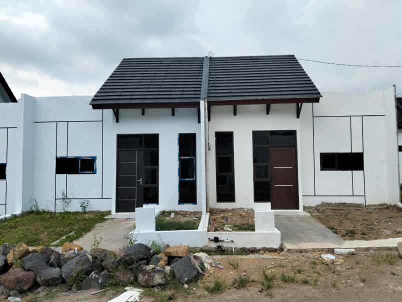 dijual rumah jl raya ciloa cikubangsari