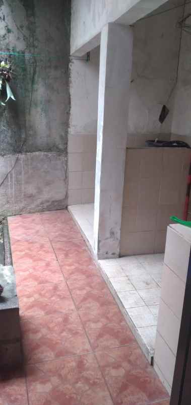dijual rumah jl raya raden sanim tanah