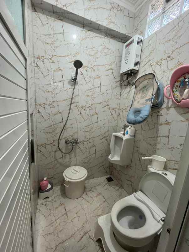 dijual rumah jl sadang serang tubagus