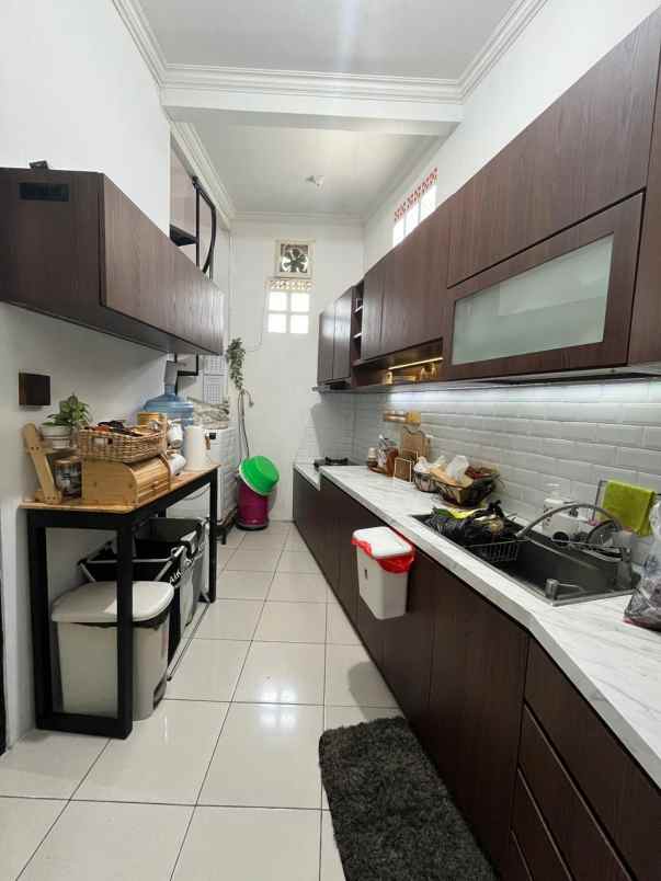 dijual rumah jl sadang serang tubagus