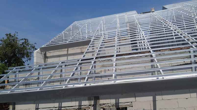 dijual rumah jl sebra