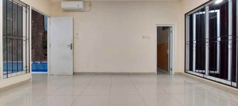 dijual rumah jl sepat no 52 8 rt 8 rw 2