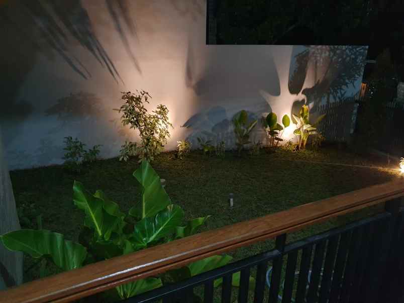 dijual rumah jl sersan bajuri