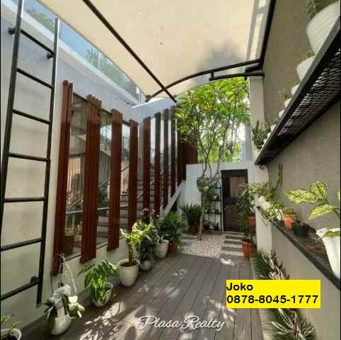 dijual rumah jl tebet barat