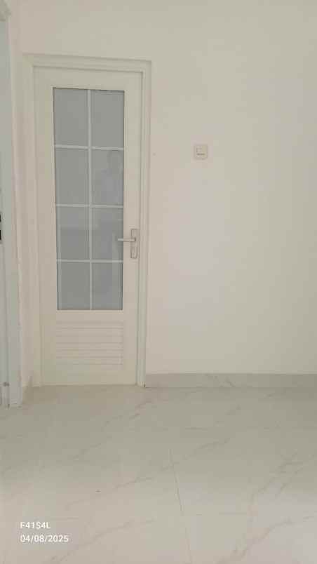 dijual rumah jl tegal danas hegarmukti