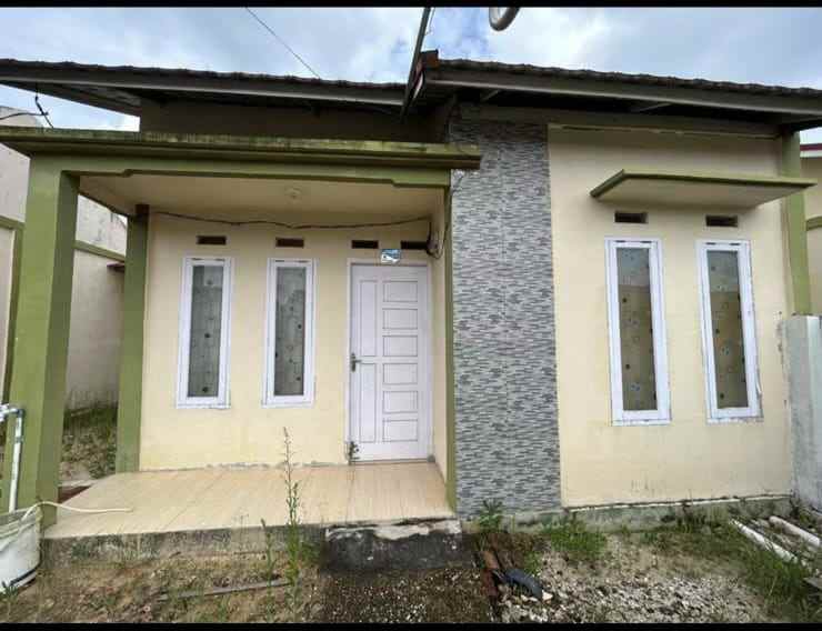 dijual rumah jl uka