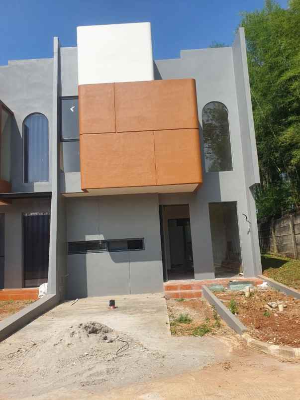 dijual rumah jln hj samaun malang