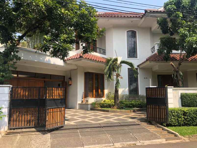 dijual rumah jln niaga hijau viii