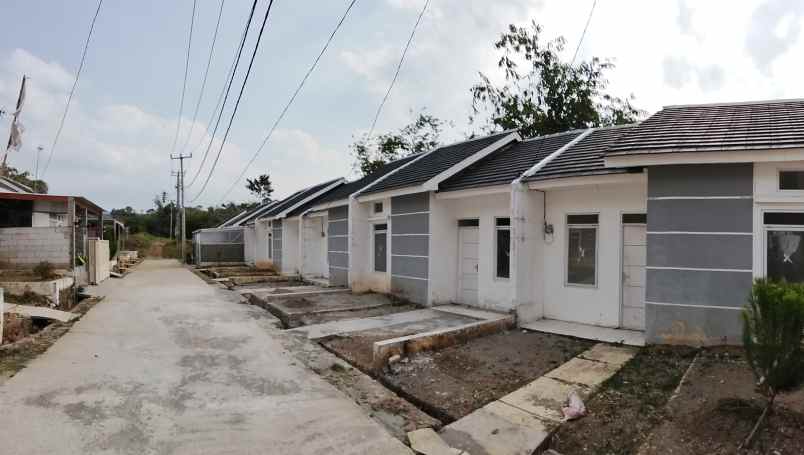 dijual rumah jln sayang cikancung kec