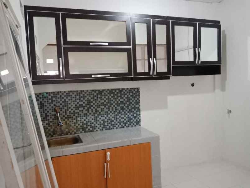 dijual rumah jombang ciputat bintaro