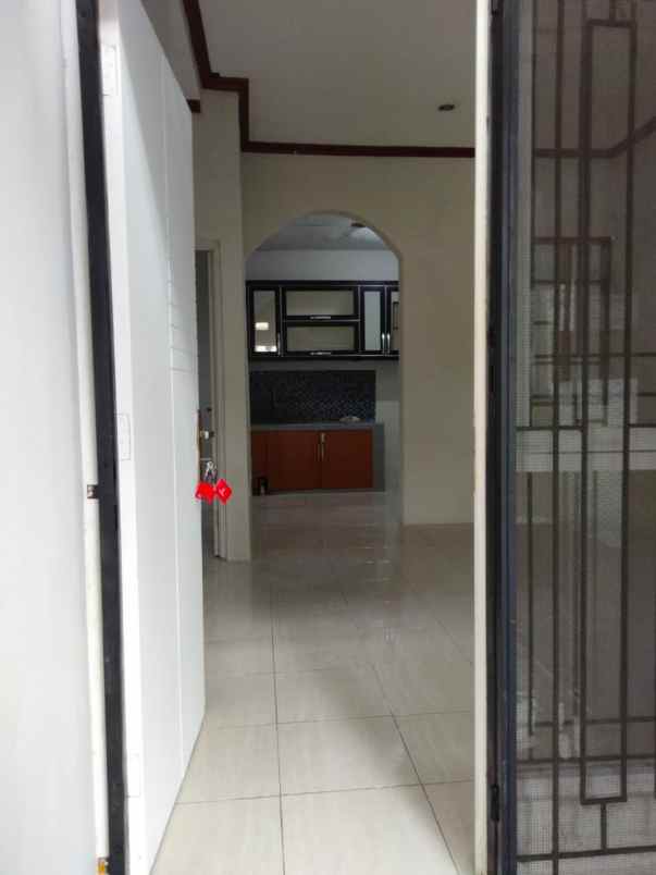 dijual rumah jombang ciputat bintaro