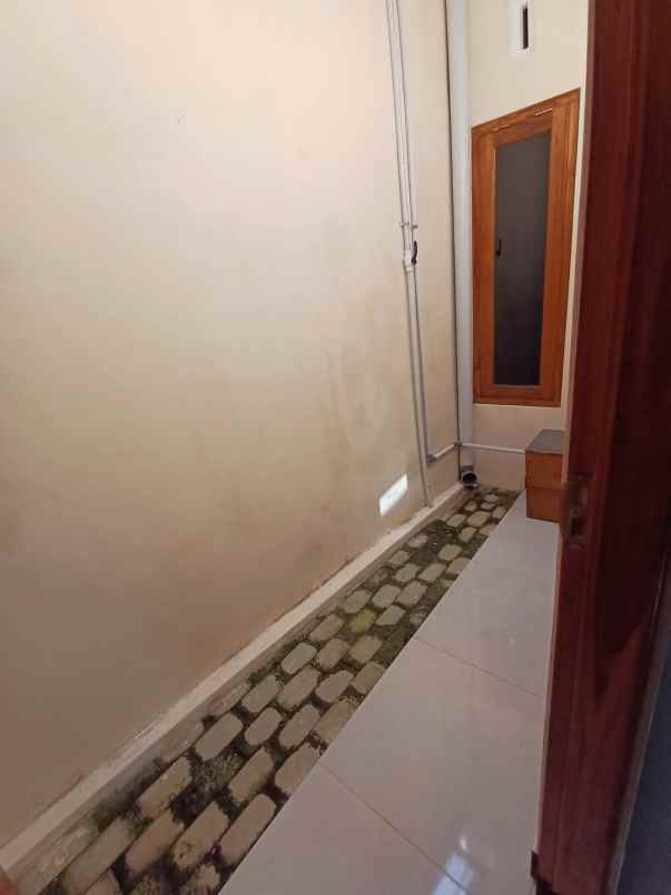 dijual rumah kalitirto