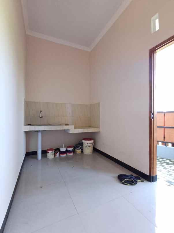 dijual rumah kalitirto