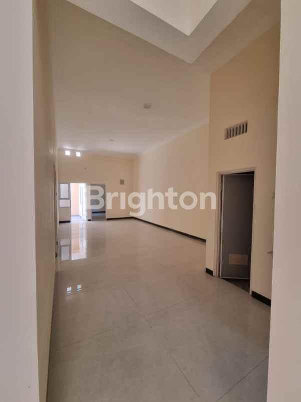 dijual rumah karang empat