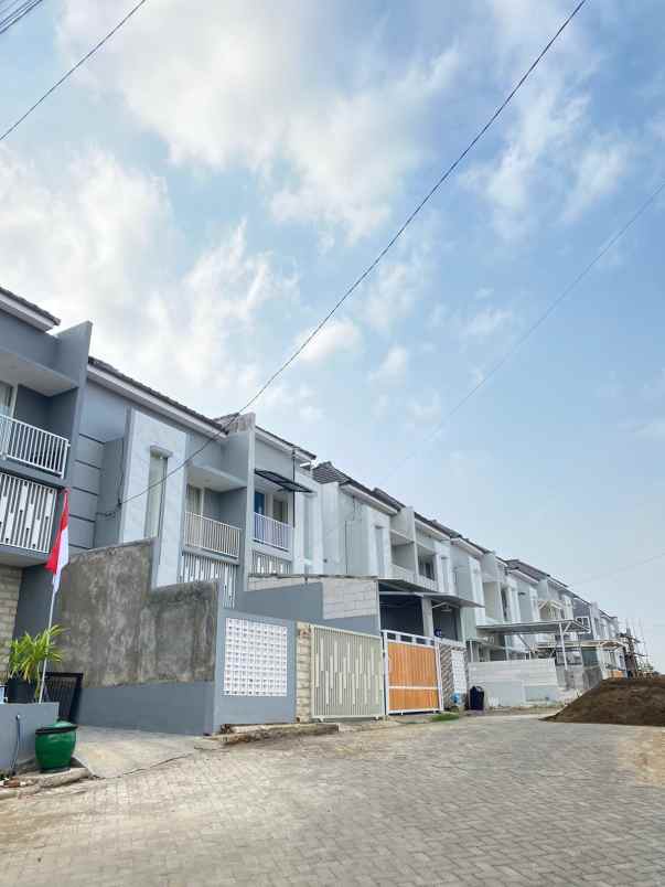 dijual rumah karangploso malang