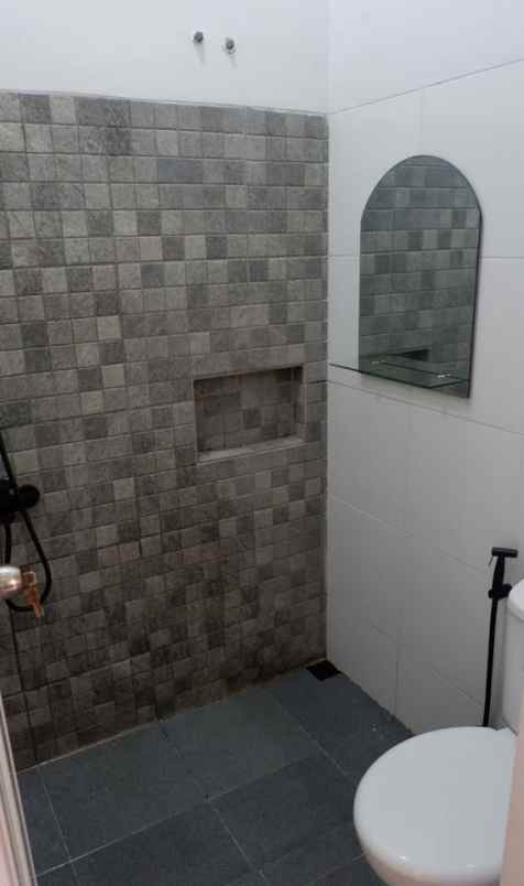 dijual rumah karyawangi cihanjuang cimahi